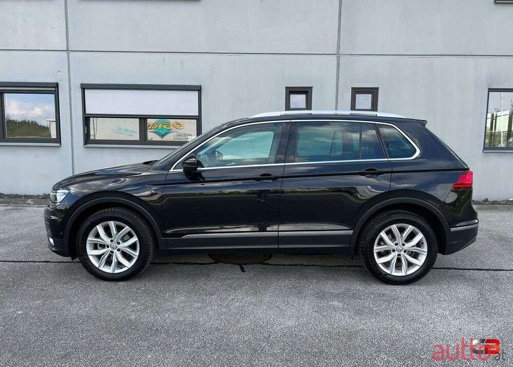 2016' Volkswagen Tiguan photo #4