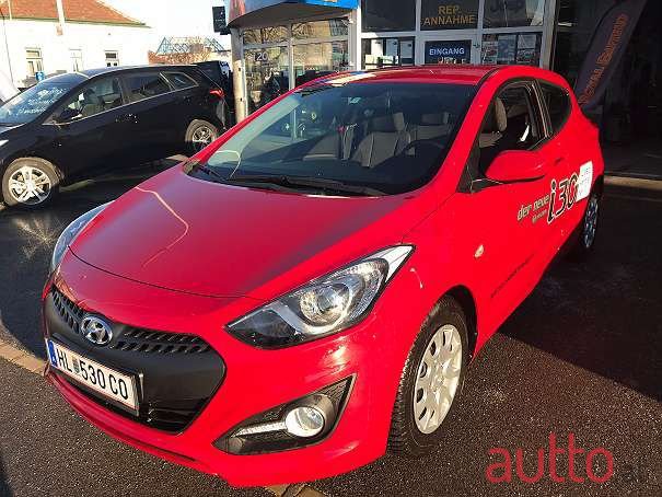 2012' Hyundai i30 photo #1