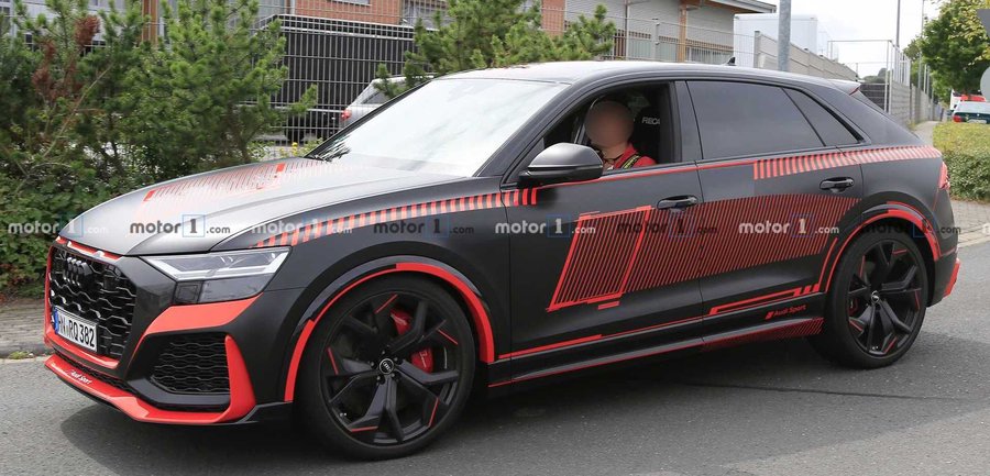 Audi RS Q8 Spied Completely Uncovered With Wild Red Accents