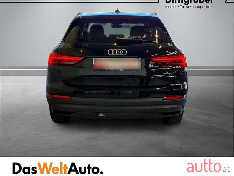 2023' Audi Q3 photo #5