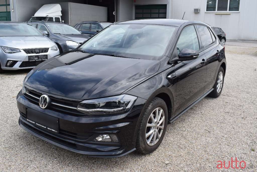 2020' Volkswagen Polo photo #1