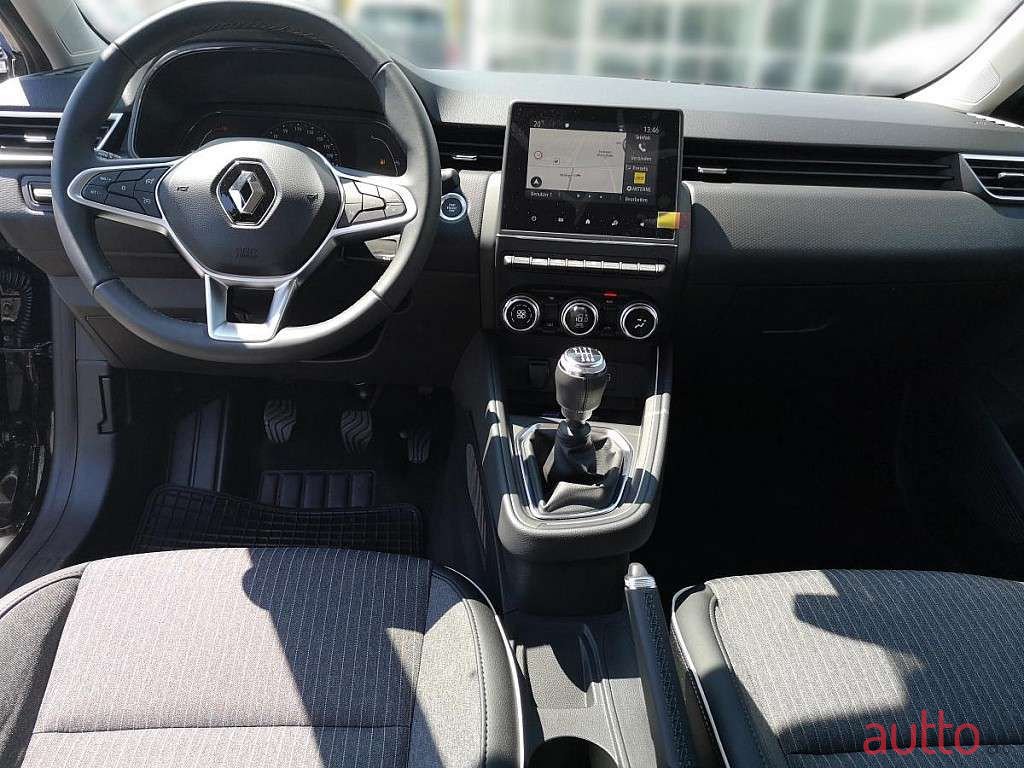 2022' Renault Clio photo #4
