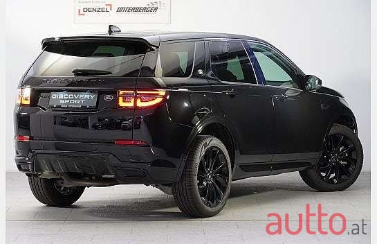 2022' Land Rover Discovery Sport photo #2