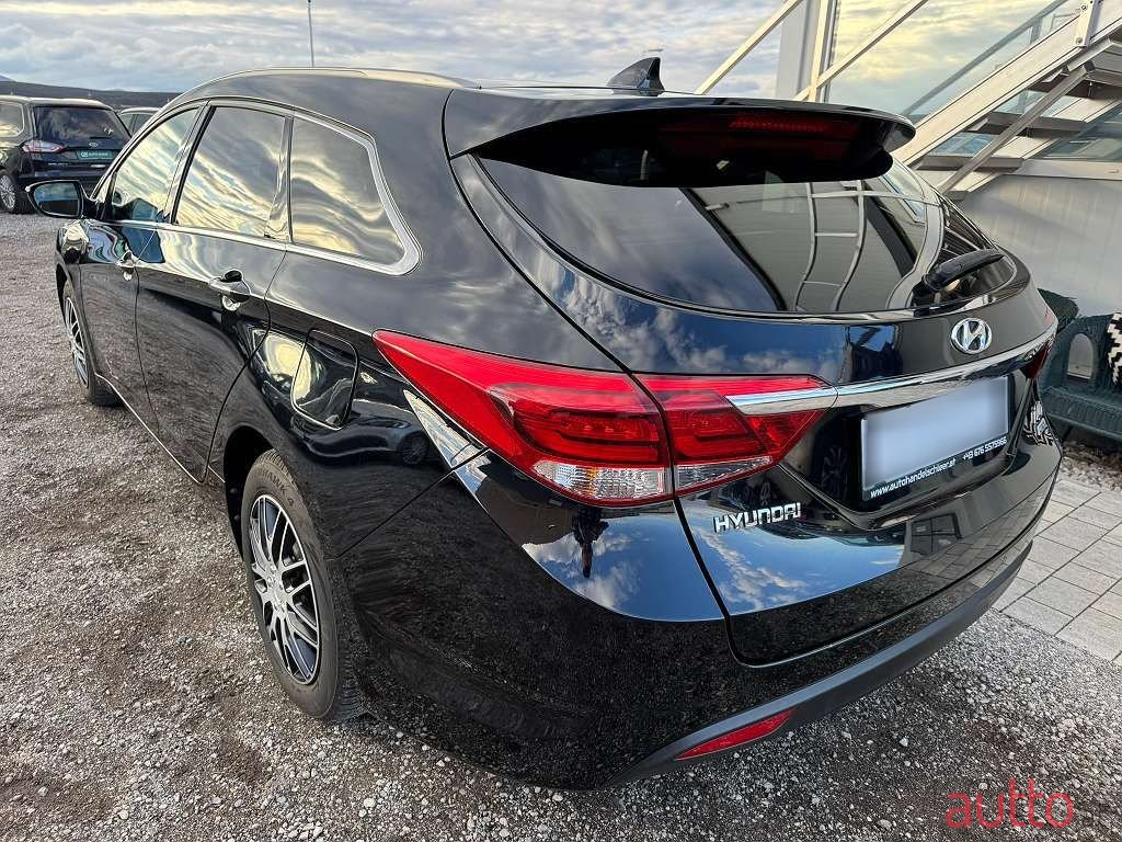 2015' Hyundai i40 photo #3