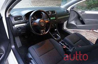 2011' Volkswagen Golf photo #4