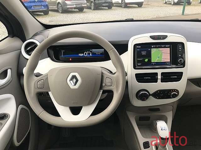 2017' Renault Zoe photo #2