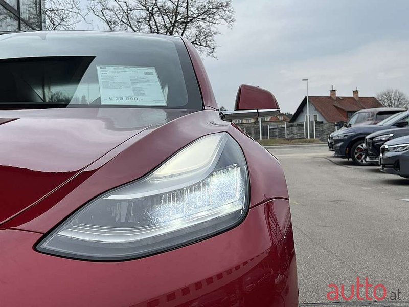 2019' Tesla Model 3 photo #3