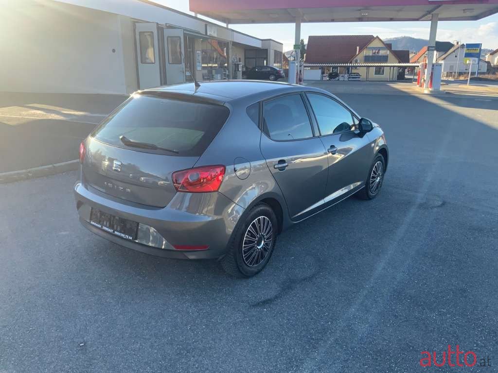 2014' SEAT Ibiza photo #5