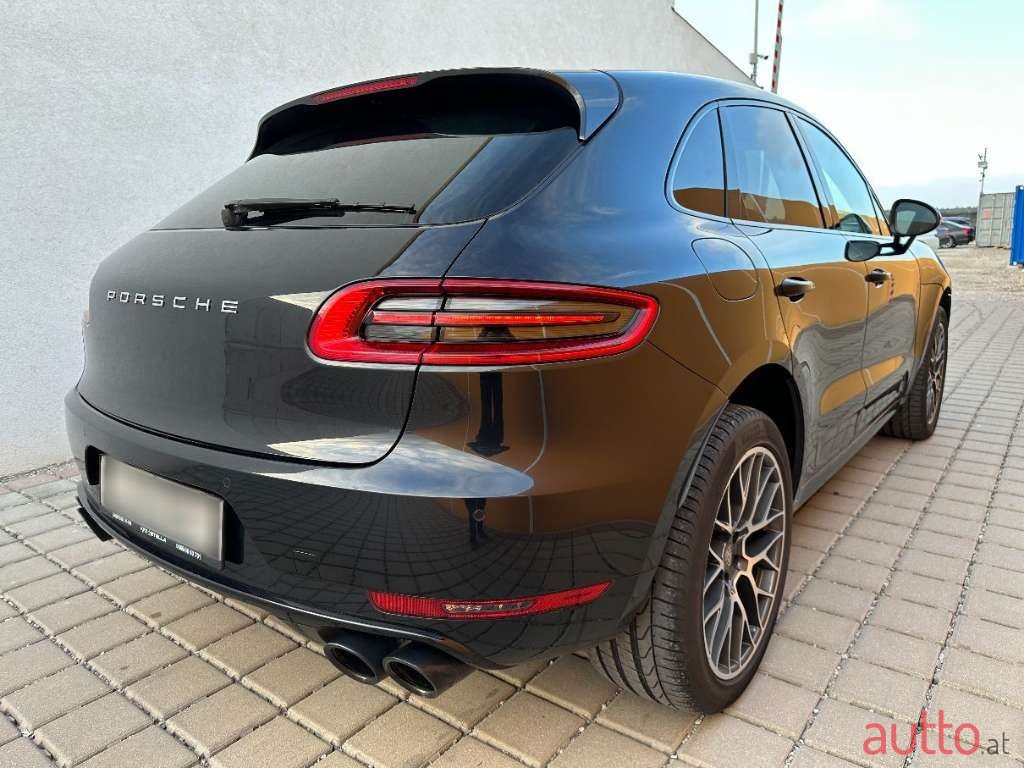 2016' Porsche Macan photo #4