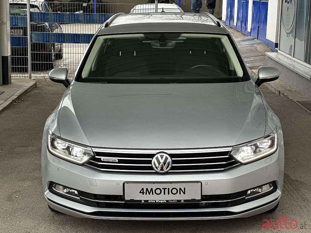 2018' Volkswagen Passat photo #4