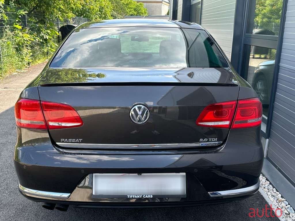 2014' Volkswagen Passat photo #5