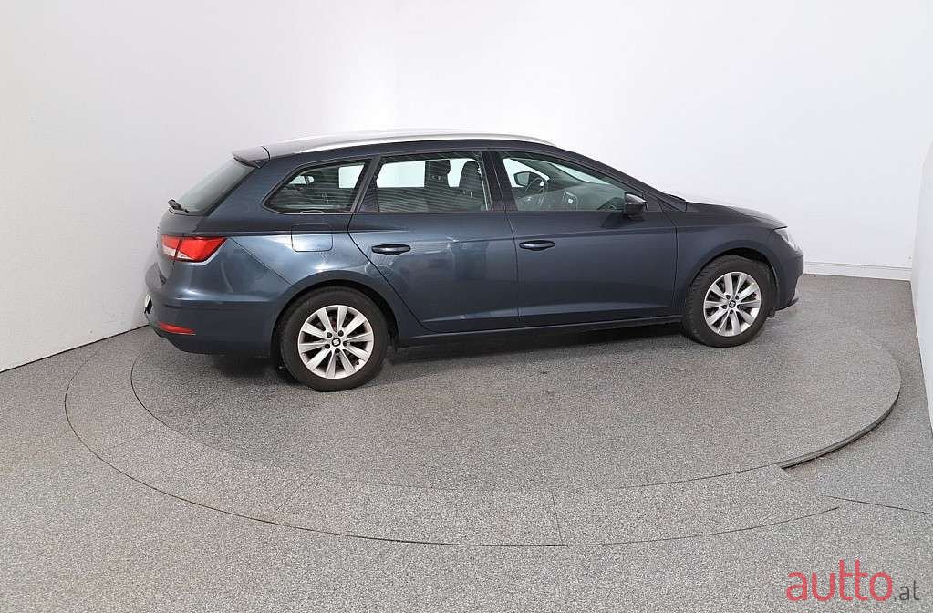2020' SEAT Leon photo #3