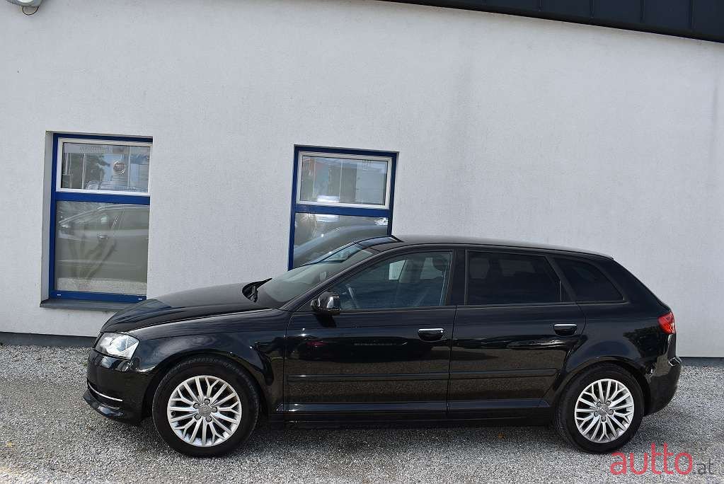 2012' Audi A3 photo #2