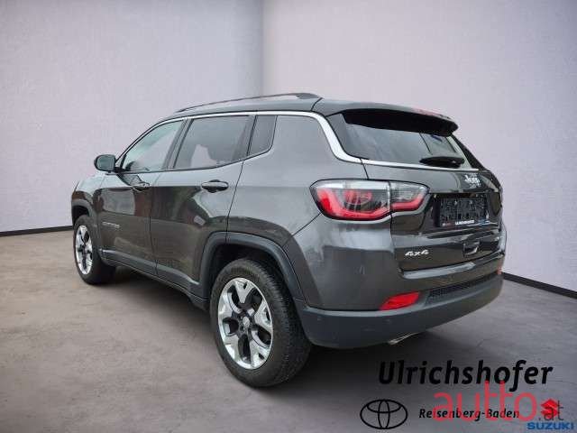 2019' Jeep Compass photo #4