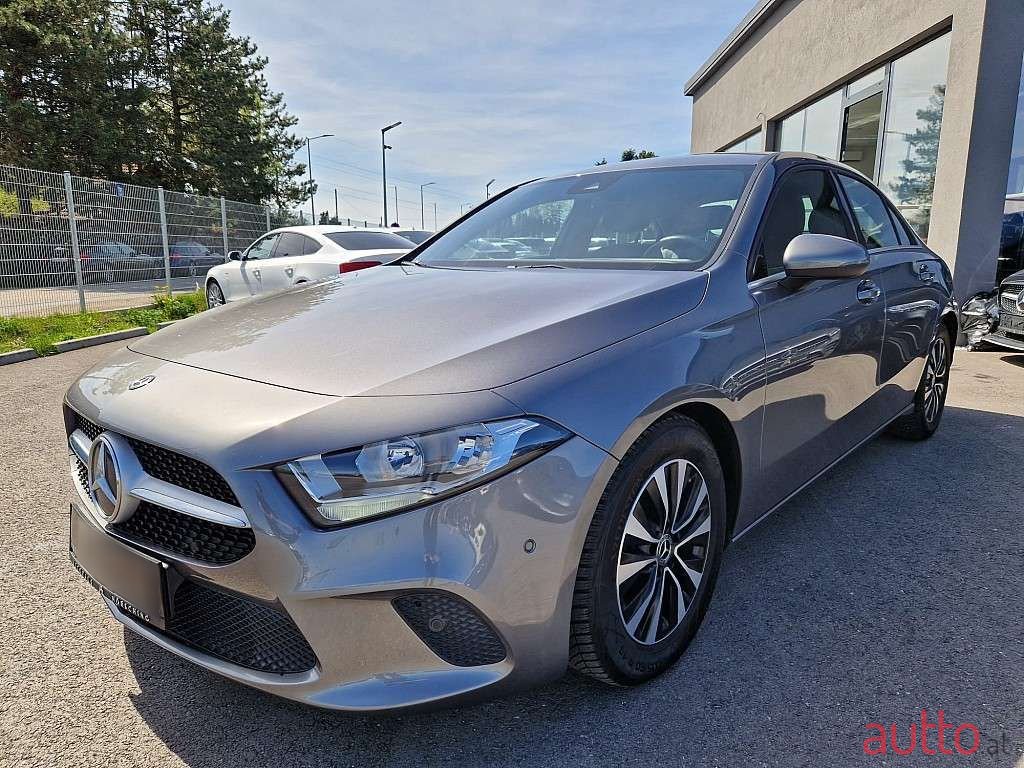 2020' Mercedes-Benz A-Klasse photo #3