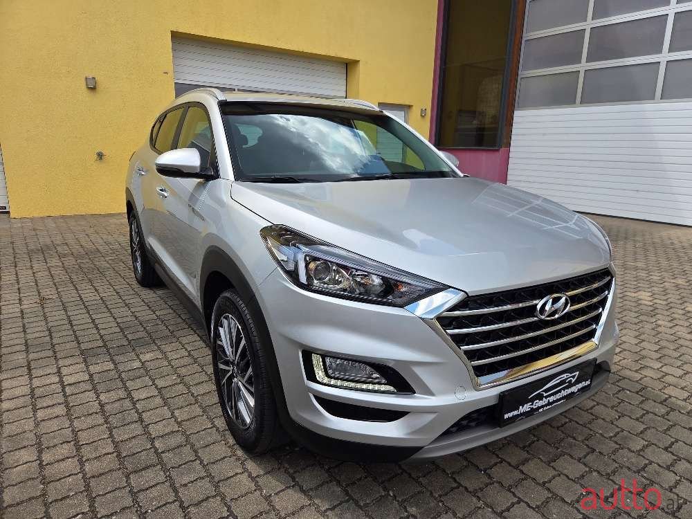 2020' Hyundai Tucson photo #2
