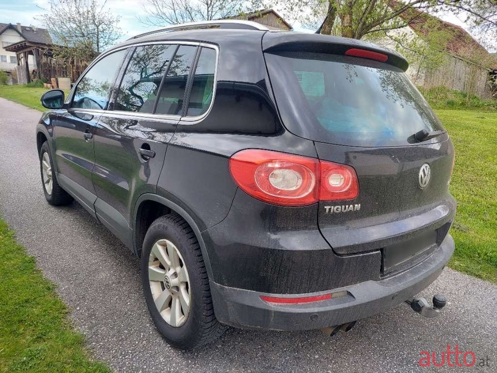 2008' Volkswagen Tiguan photo #4