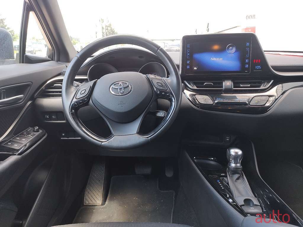 2018' Toyota C-Hr photo #6