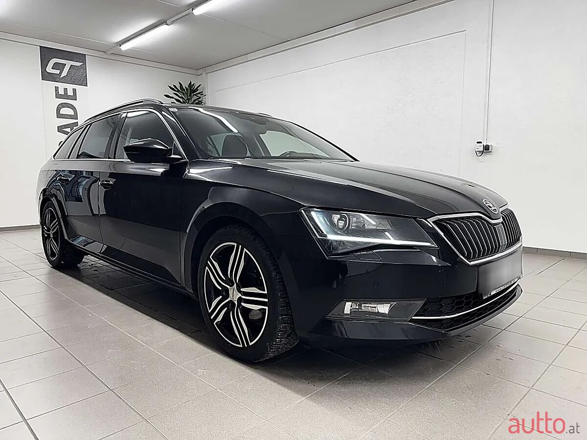2016' Skoda Superb photo #6