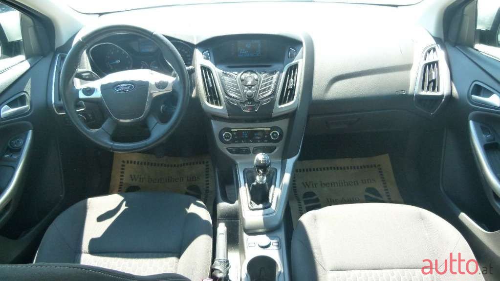 2013' Ford Focus photo #2