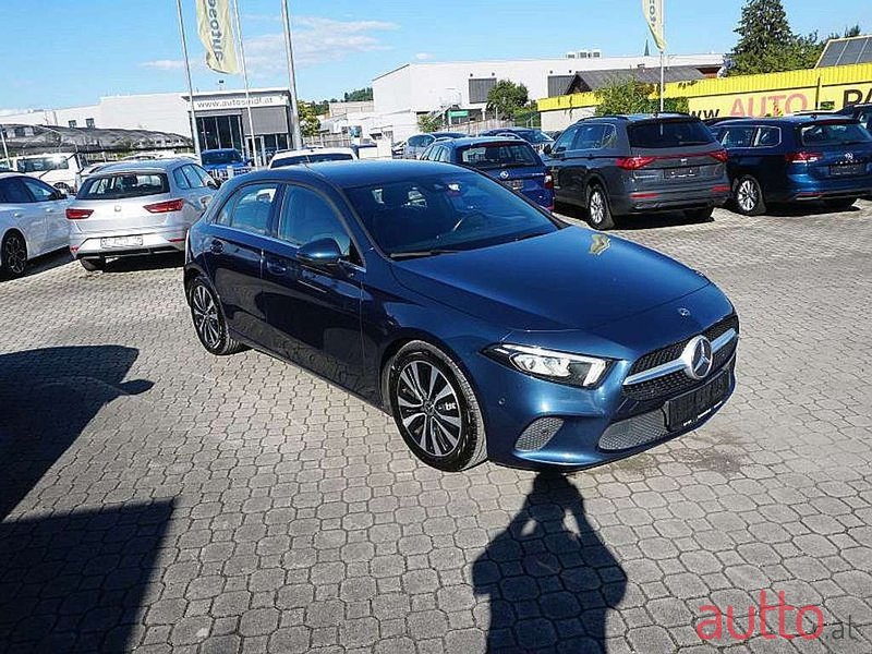 2020' Mercedes-Benz A-Klasse photo #3