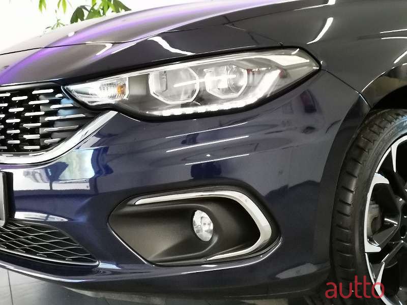 2019' Fiat Tipo photo #2