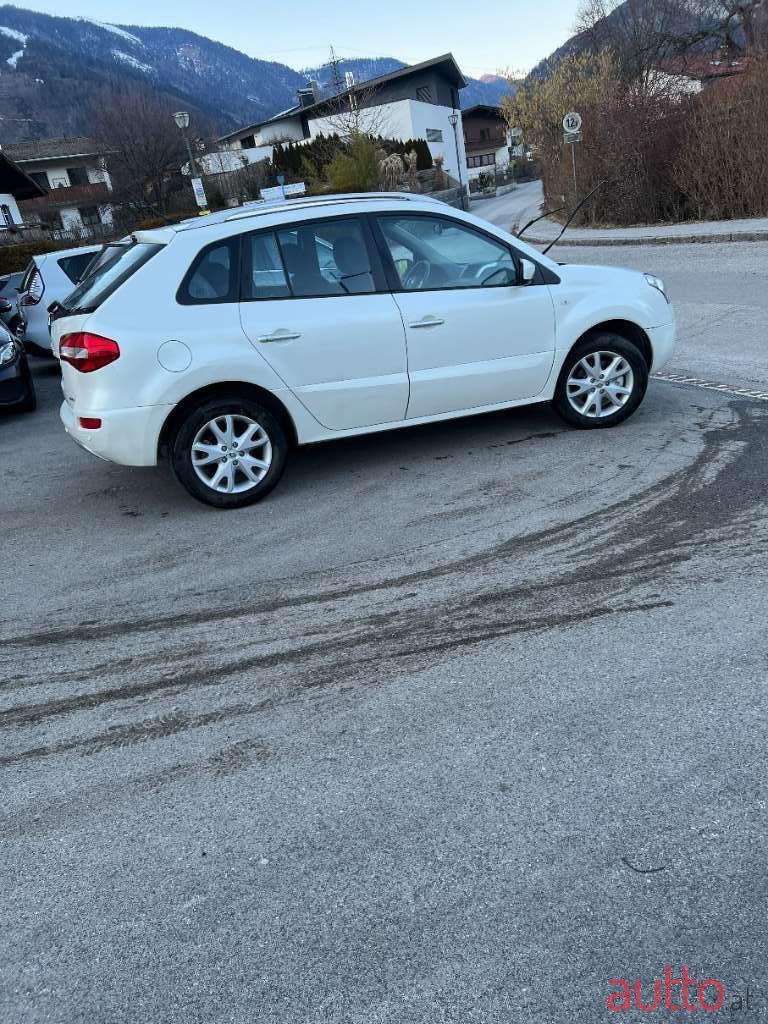 2009' Renault Koleos photo #5