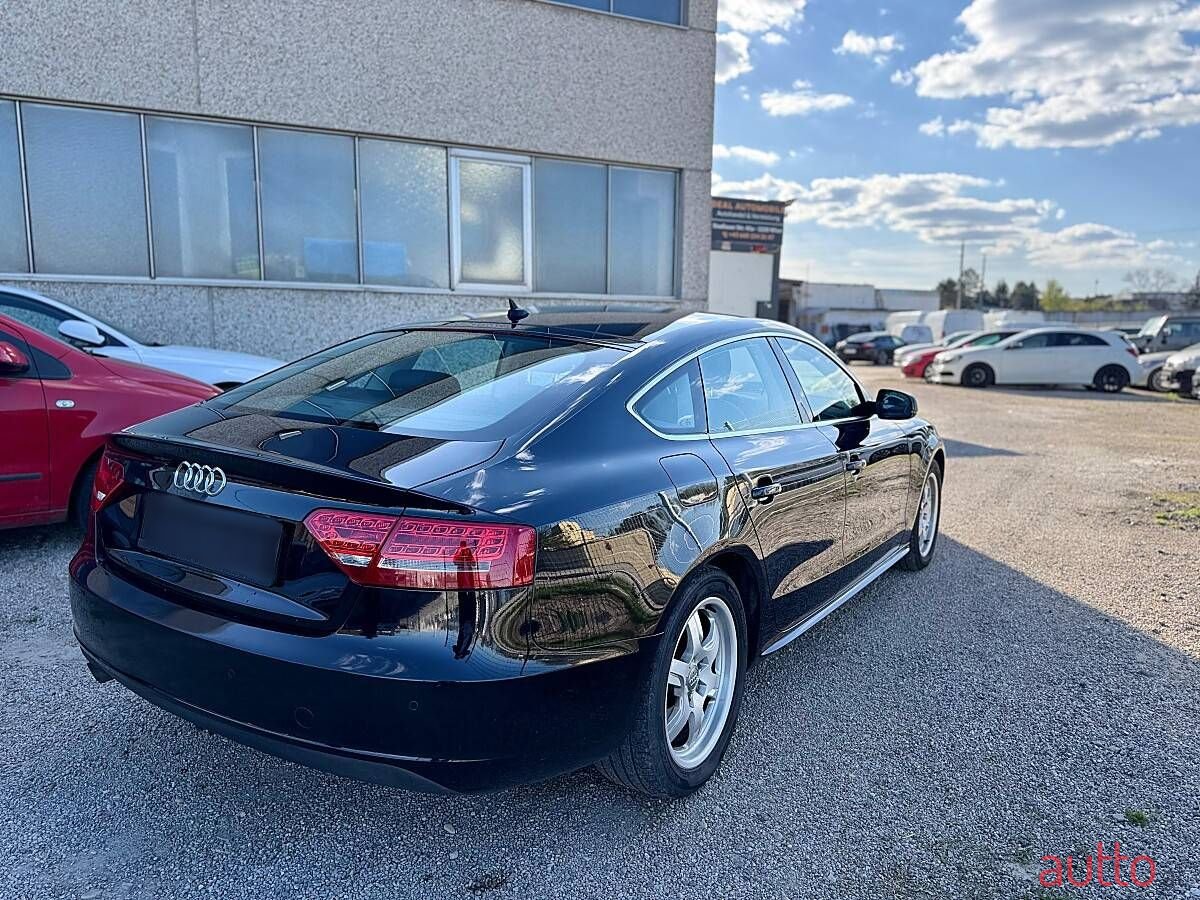 2011' Audi A5 photo #5