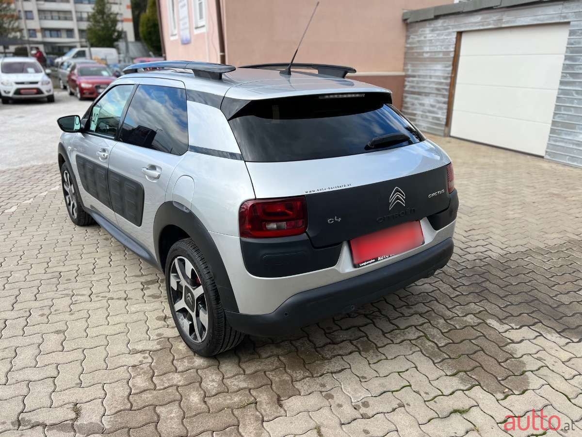 2015' Citroen C4 Cactus photo #3