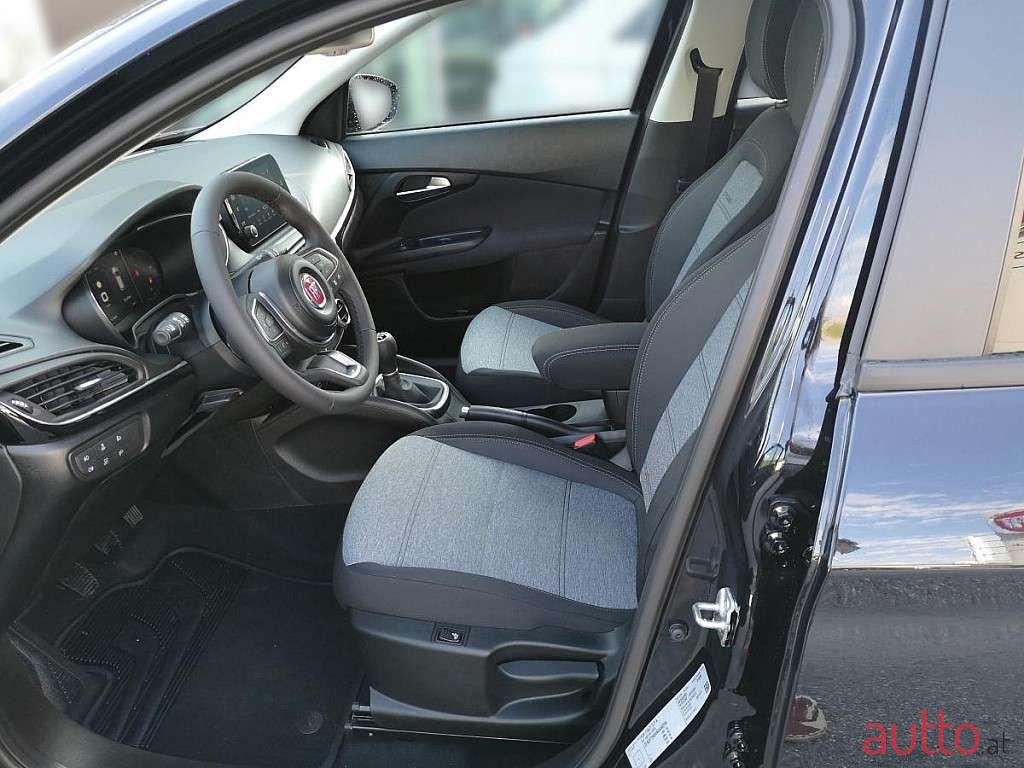 2022' Fiat Tipo photo #4