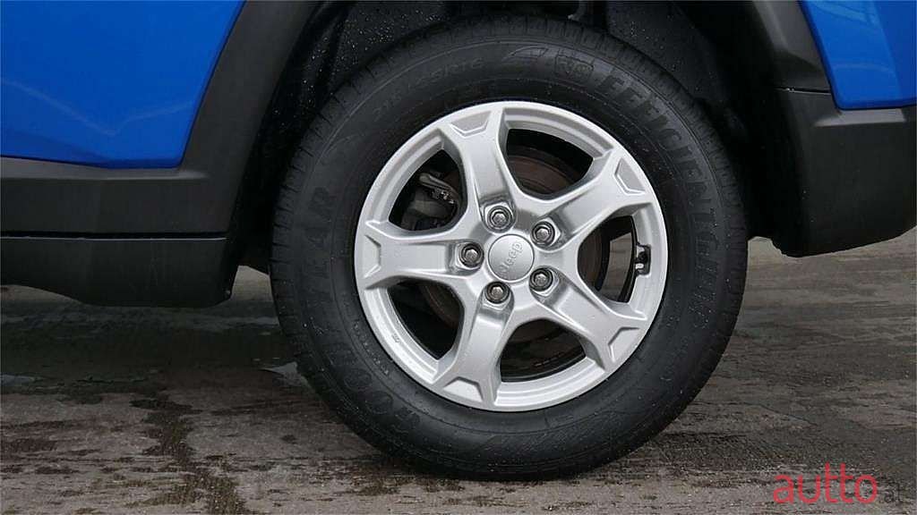 2020' Jeep Compass photo #4