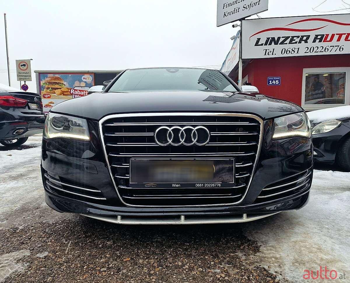 2012' Audi A8 photo #5