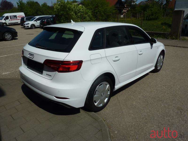 2017' Audi A3 photo #4