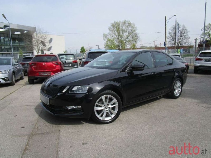 2020' Skoda Octavia photo #1