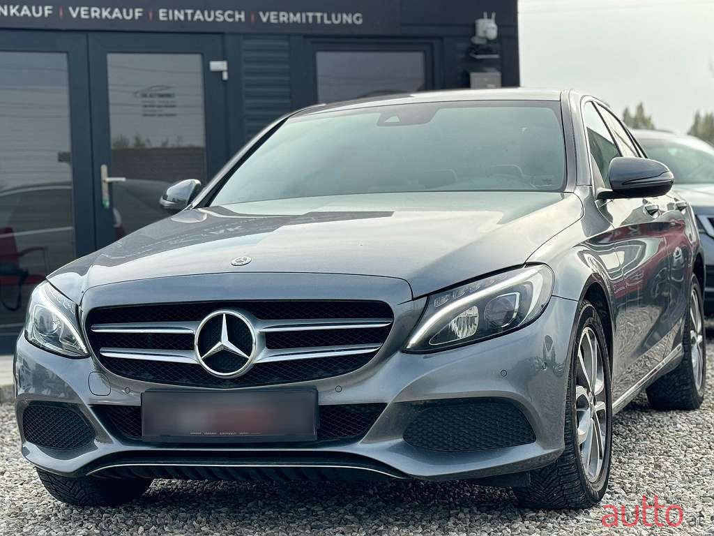 2018' Mercedes-Benz C-Klasse photo #1