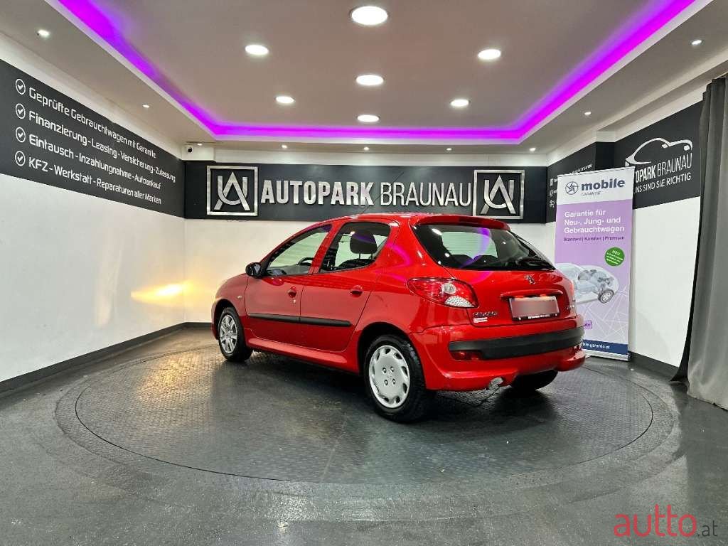 2010' Peugeot 206 photo #4