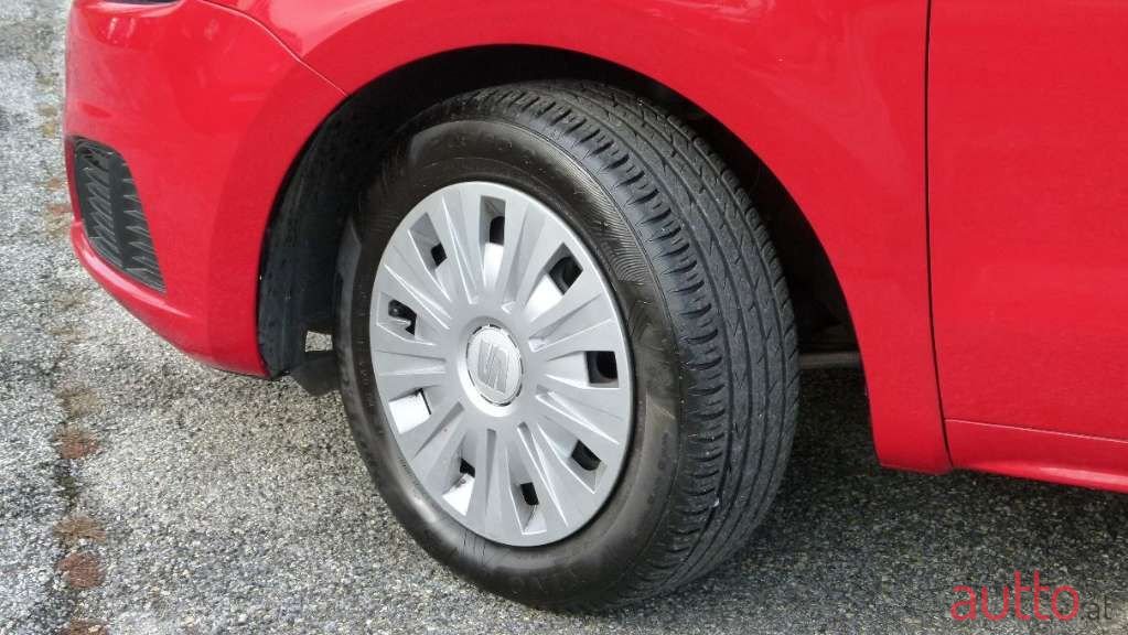 2014' SEAT Alhambra photo #4