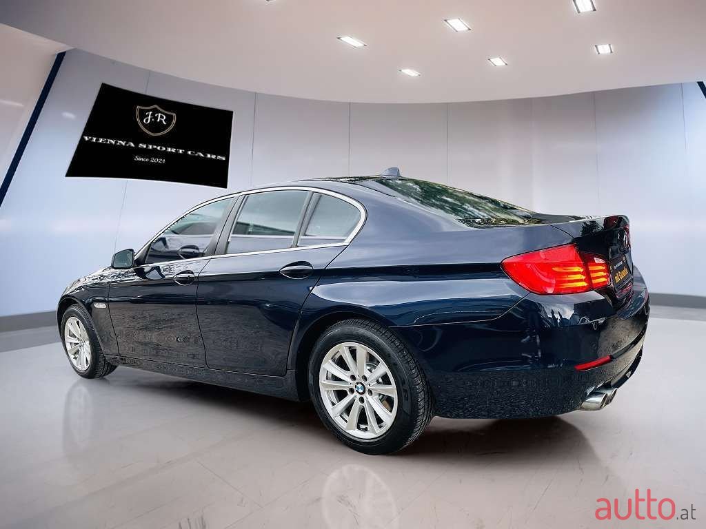 2012' BMW 5Er-Reihe photo #6