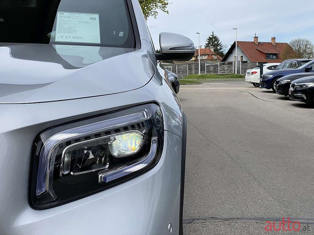 2021' Mercedes-Benz Glb photo #5