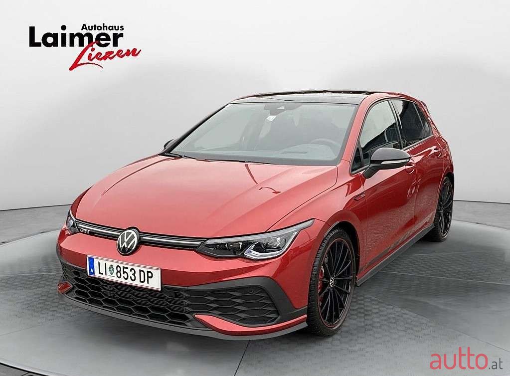 2023' Volkswagen Golf photo #1