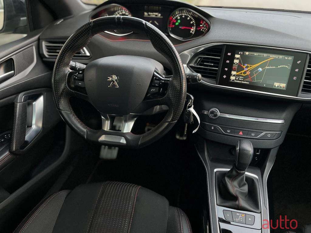 2016' Peugeot 308 photo #5