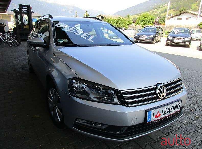 2015' Volkswagen Passat photo #1