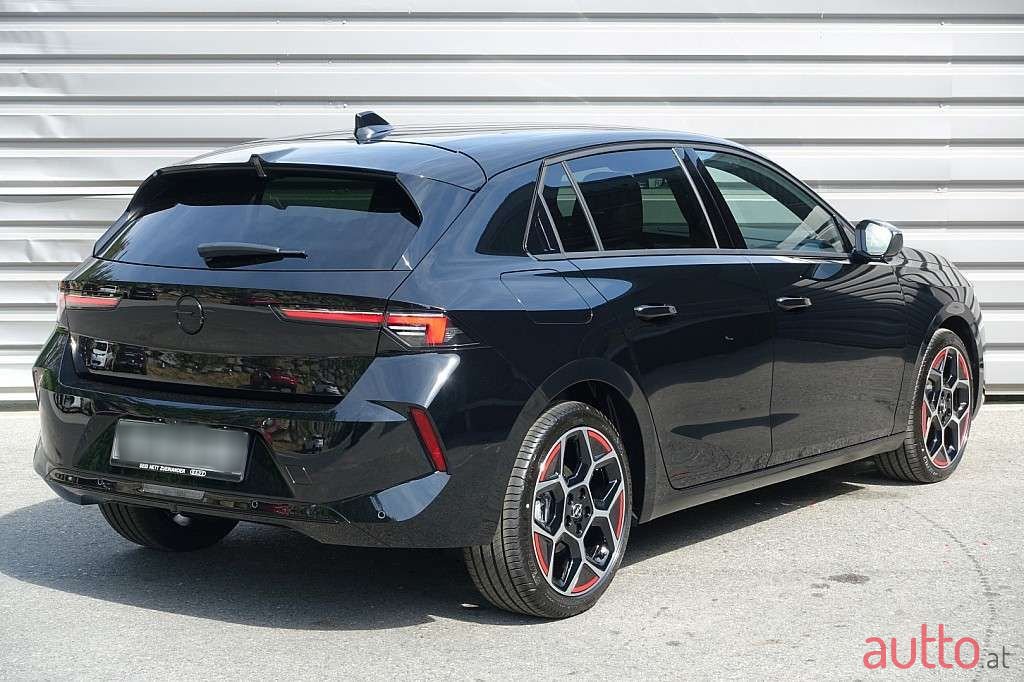 2022' Opel Astra photo #4