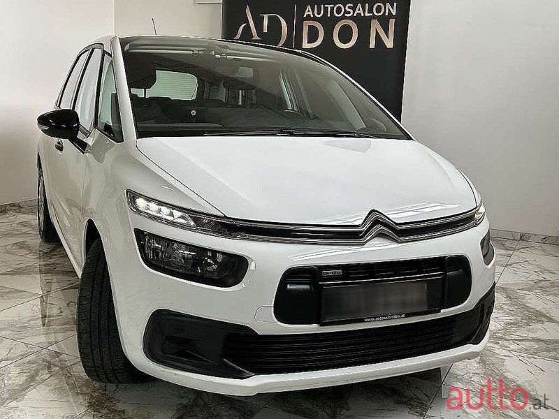 2017' Citroen C4 Picasso photo #1