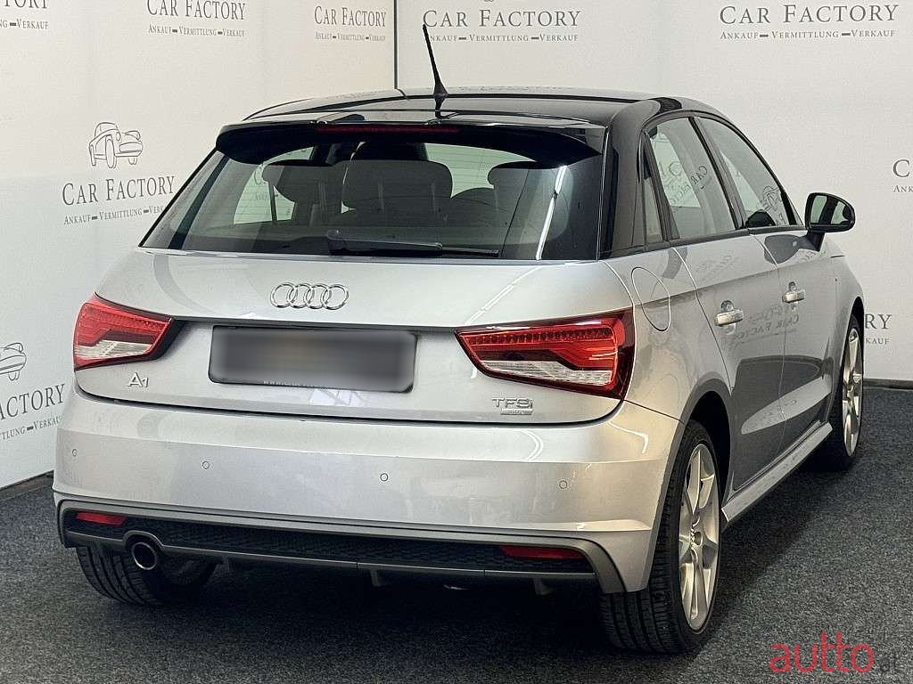 2015' Audi A1 photo #2