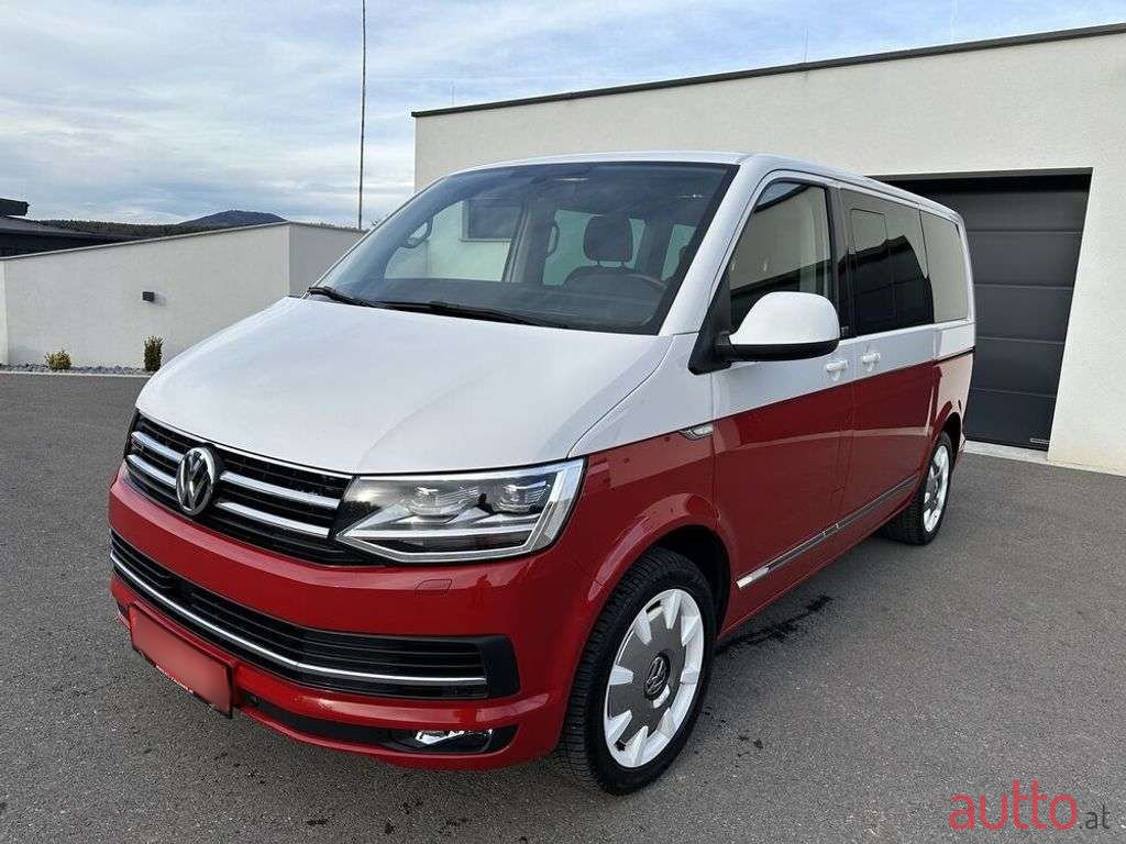 2016' Volkswagen Transporter photo #1