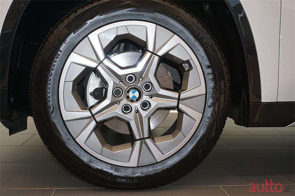 2022' BMW X1 photo #3