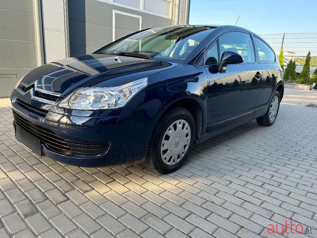 2008' Citroen C4 photo #2