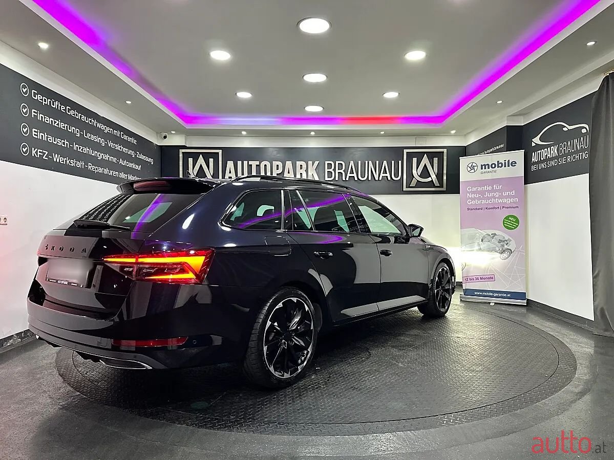 2020' Skoda Superb photo #5