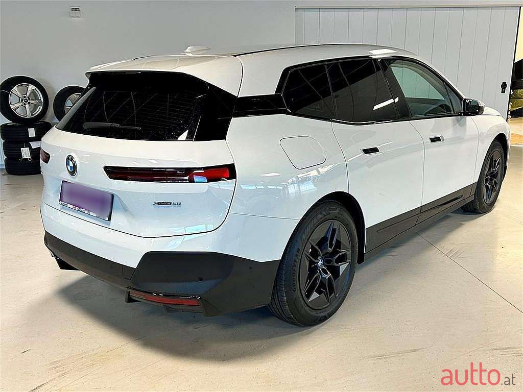 2022' BMW iX photo #4
